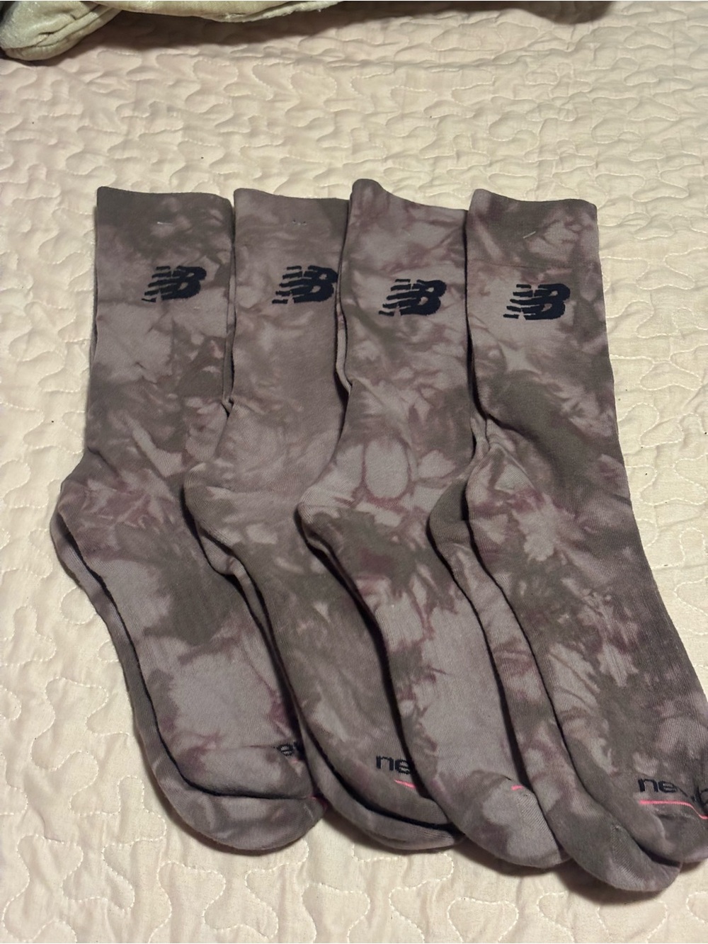 New Balance Men's Tie-Dye Crew Socks - Gray and Mauve